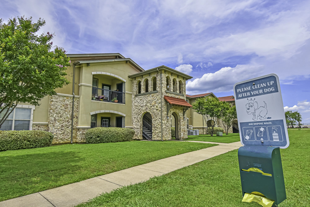 Cimarron Springs (817) 6457999